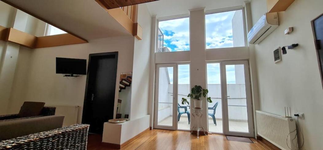 Duplex Apartment In The City Center Tbilisi Luaran gambar